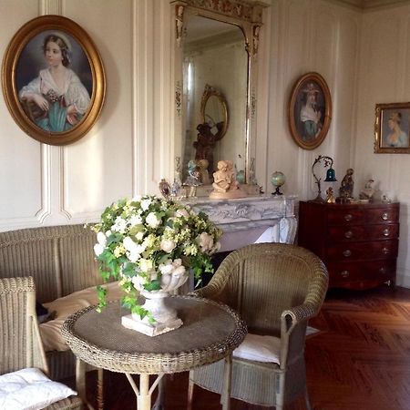 Chateau Du Mont Perreux Saint-Martin-du-Vivier Esterno foto